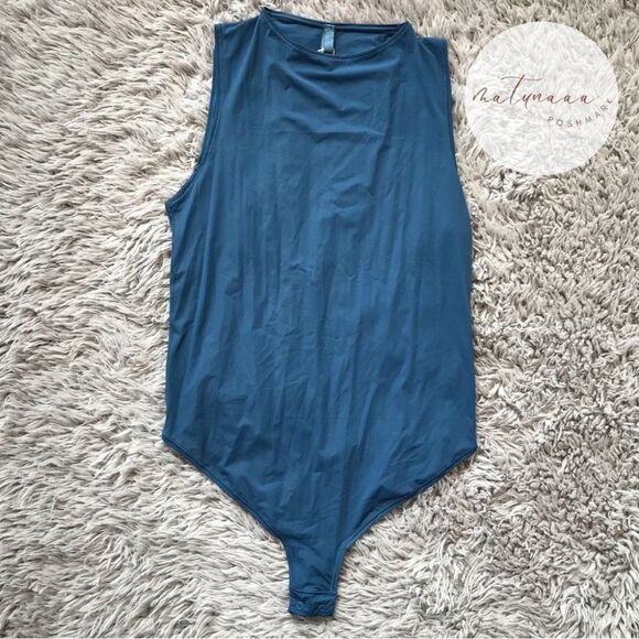 Skims Jelly Sheer Crewneck Thong Bodysuit in Ocean 2X - Picture 1 of 3
